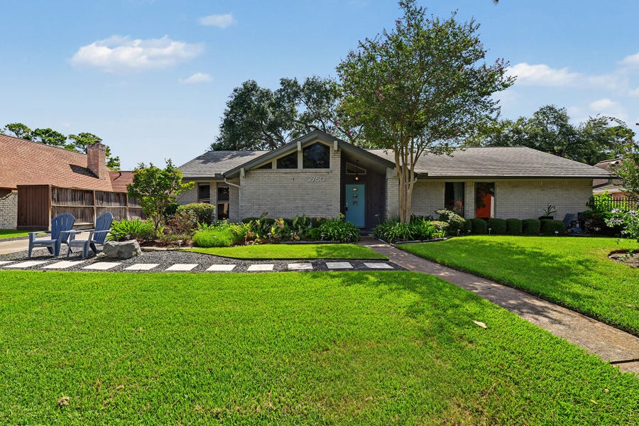 Property photo for 2750 Fontana Drive, Houston, TX