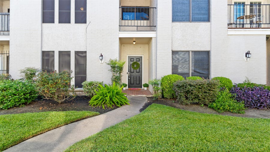 Property photo for 1302 Augusta Drive, #7, Houston, TX