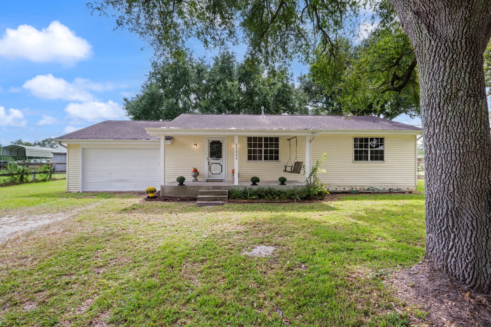 11325 32nd Street, Santa Fe, TX 77510 11325 32nd Street, Santa Fe, TX 77510