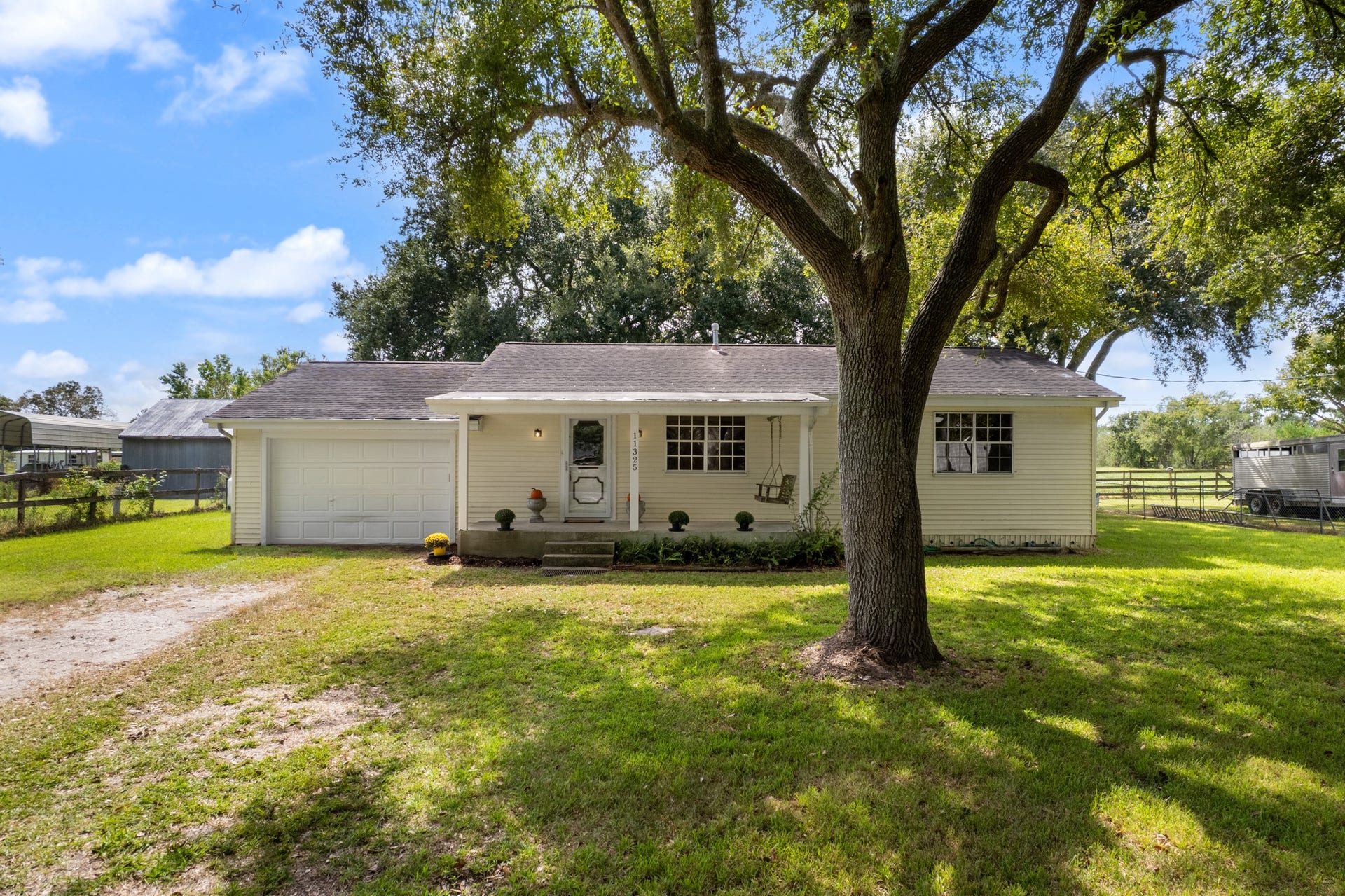 11325 32nd Street, Santa Fe, TX 77510 11325 32nd Street, Santa Fe, TX 77510