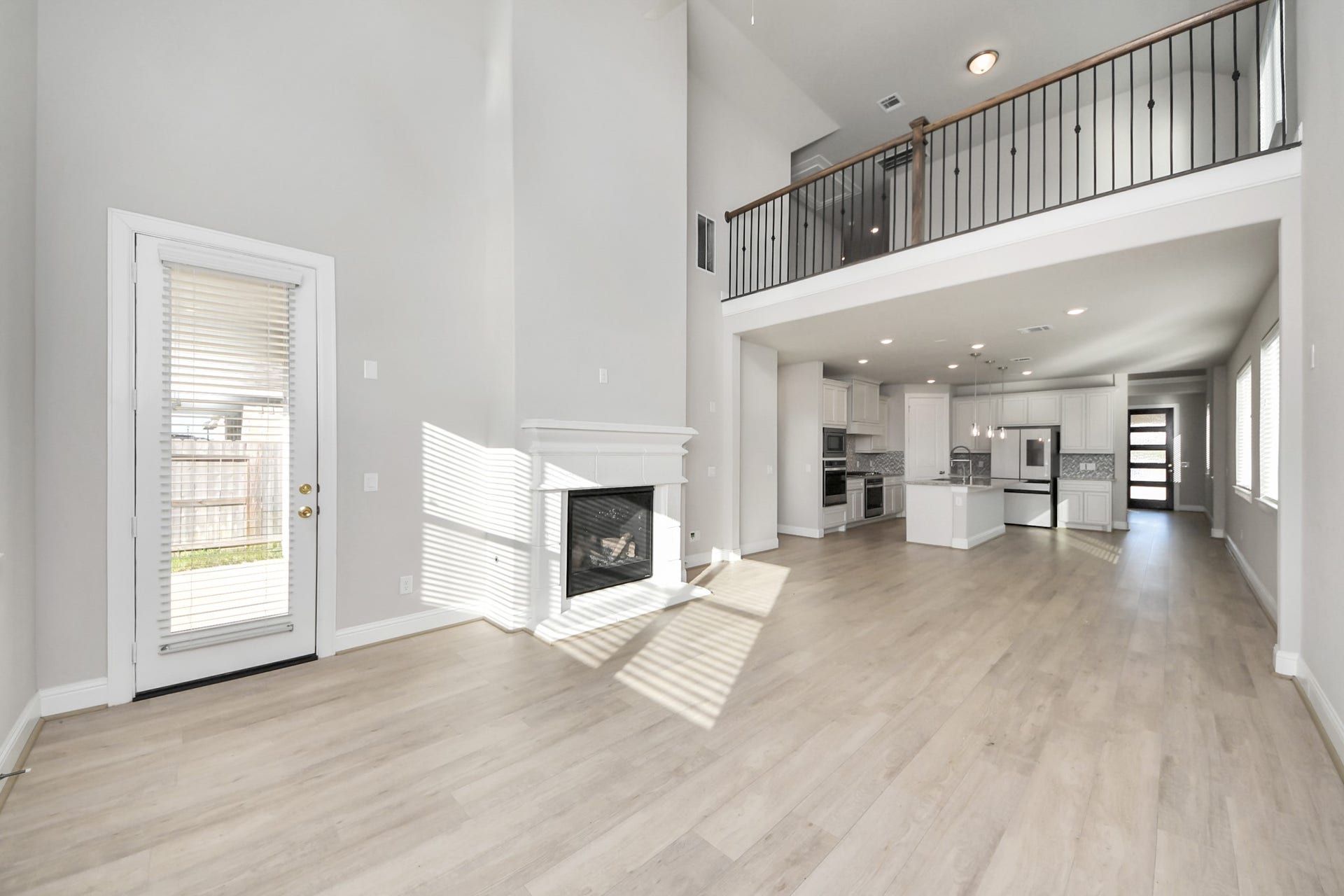 708 Lake Lacosta Drive, Katy, TX 77493