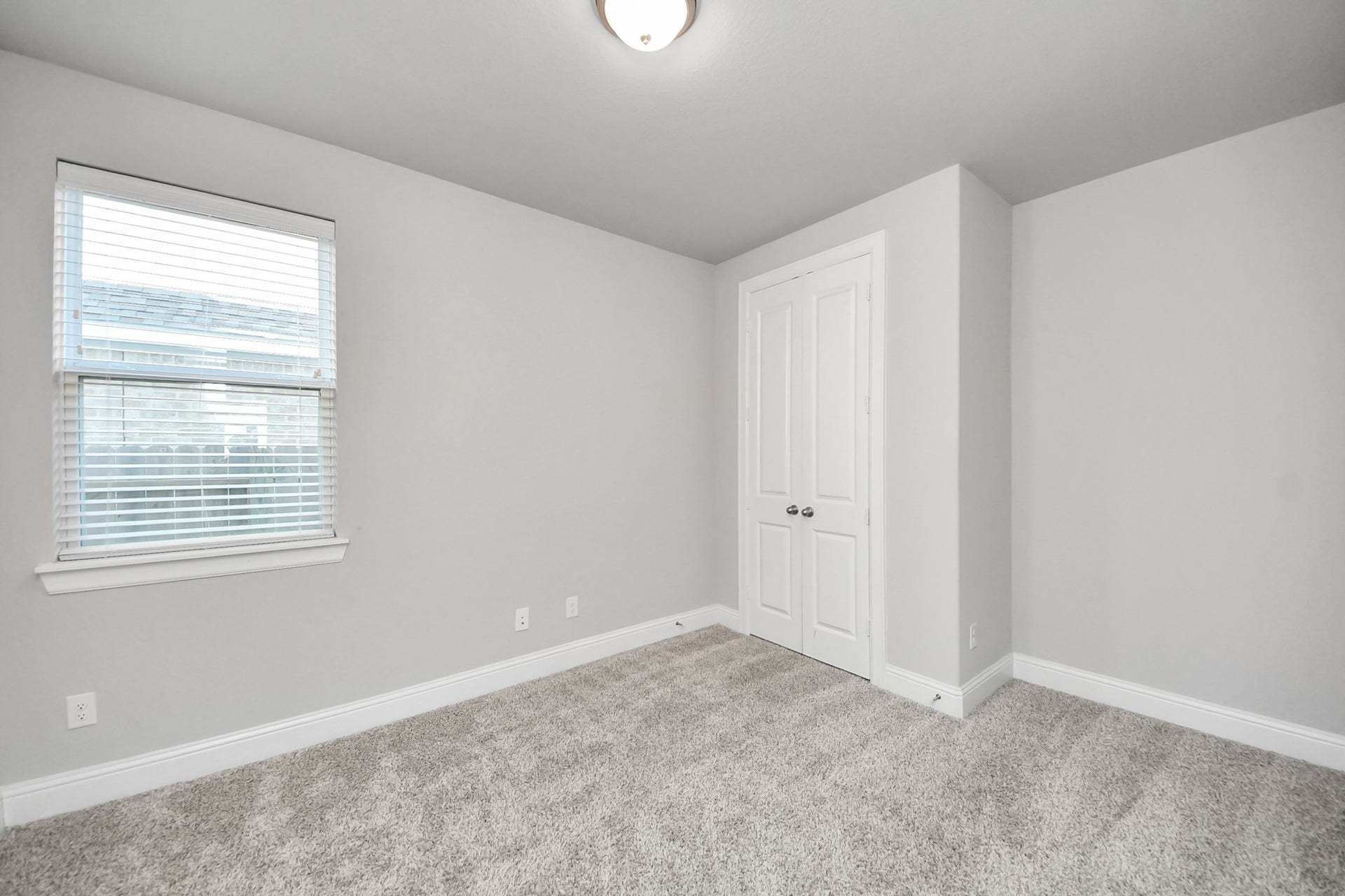 708 Lake Lacosta Drive, Katy, TX 77493