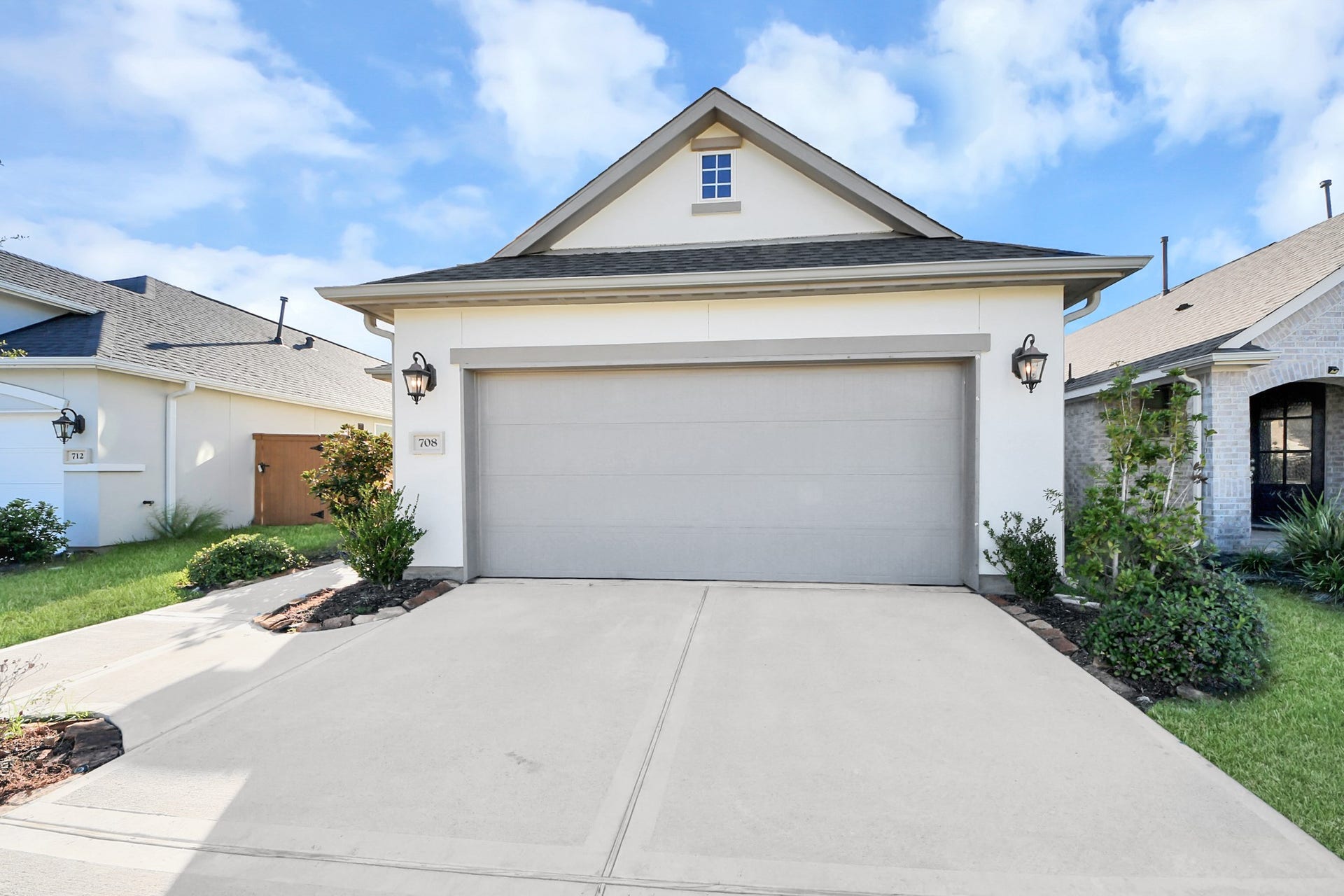 708 Lake Lacosta Drive, Katy, TX 77493