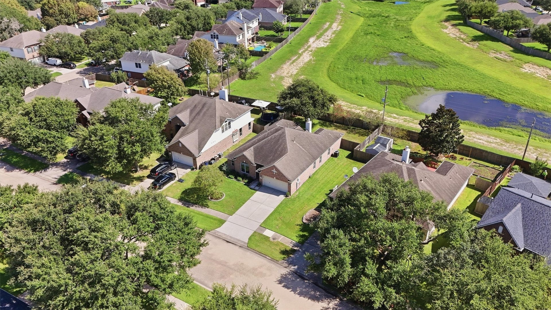 222 Meadowhill Lane, Dickinson, TX 77539 222 Meadowhill Lane, Dickinson, TX 77539