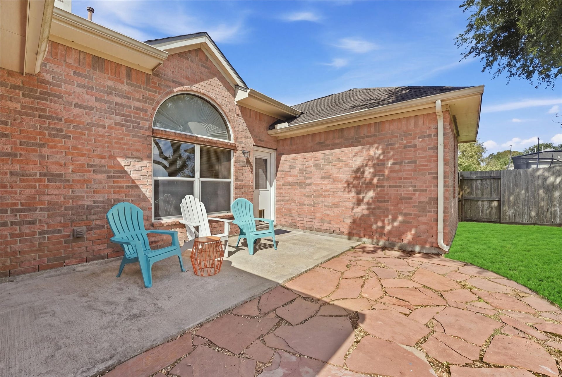 222 Meadowhill Lane, Dickinson, TX 77539 222 Meadowhill Lane, Dickinson, TX 77539