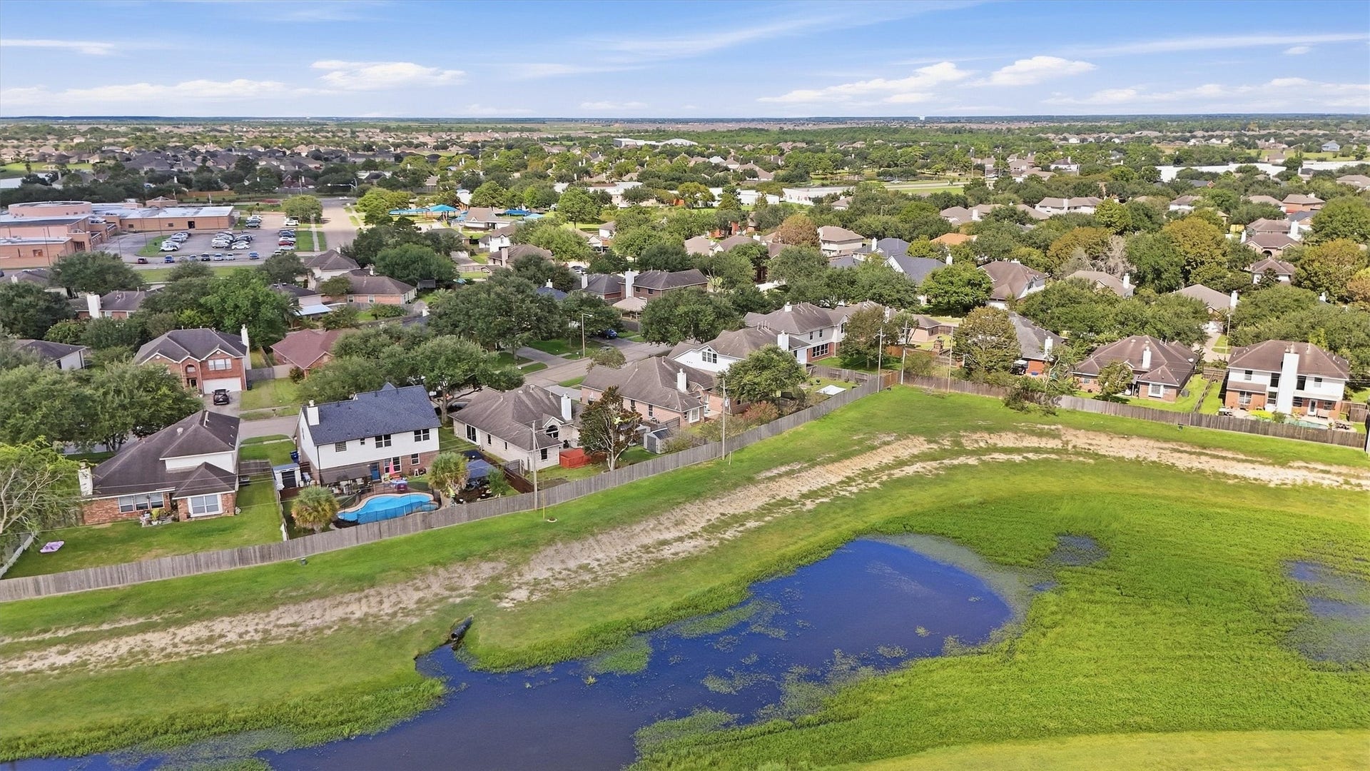 222 Meadowhill Lane, Dickinson, TX 77539 222 Meadowhill Lane, Dickinson, TX 77539
