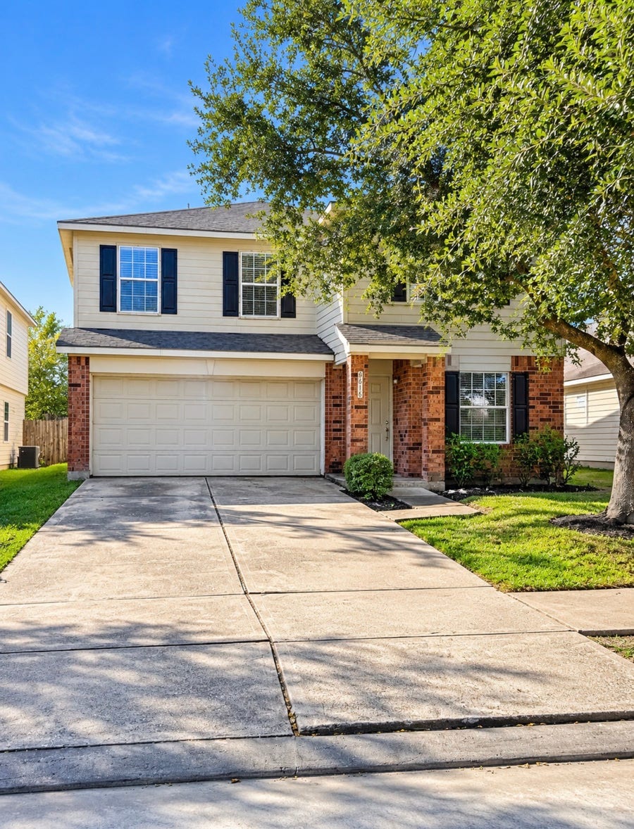 Property photo for 8618 Woodpath Lane, Houston, TX