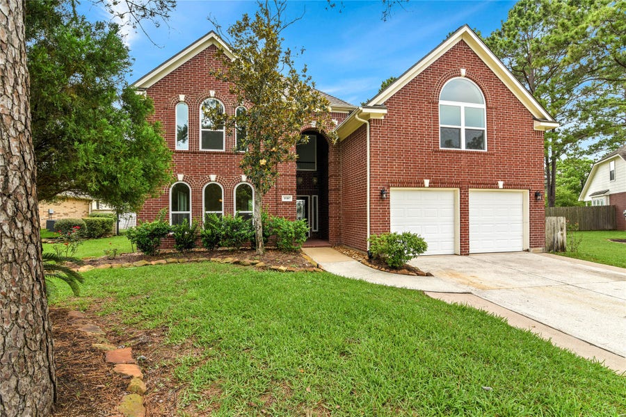 Property photo for 19307 Sun River Lane, Tomball, TX