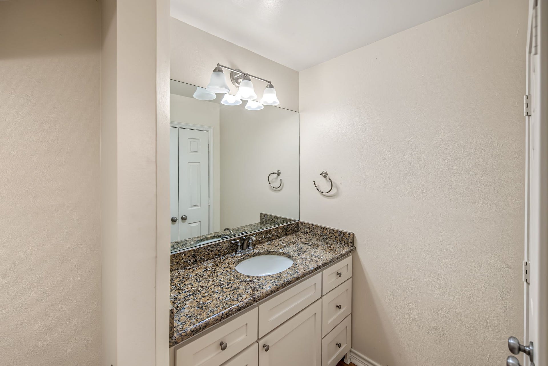 509 Brook Hollow Drive, Conroe, TX 77385 509 Brook Hollow Drive, Conroe, TX 77385