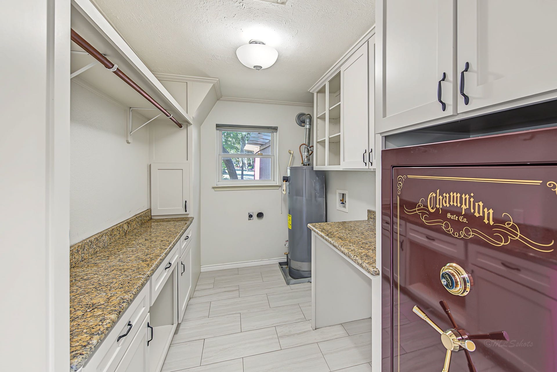 509 Brook Hollow Drive, Conroe, TX 77385 509 Brook Hollow Drive, Conroe, TX 77385