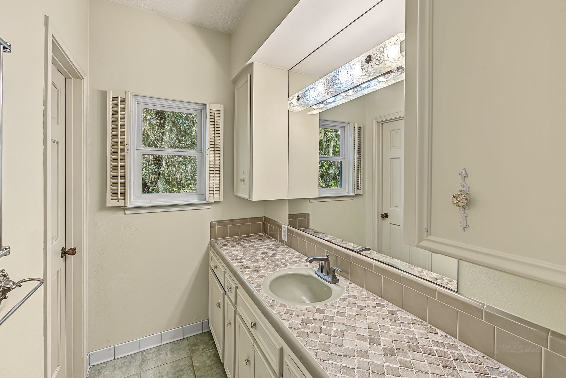509 Brook Hollow Drive, Conroe, TX 77385 509 Brook Hollow Drive, Conroe, TX 77385