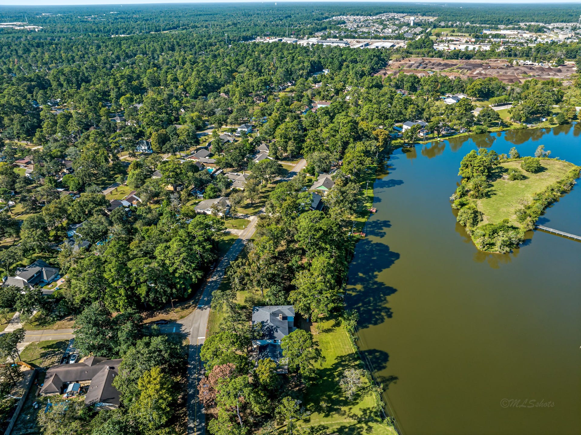 509 Brook Hollow Drive, Conroe, TX 77385 509 Brook Hollow Drive, Conroe, TX 77385