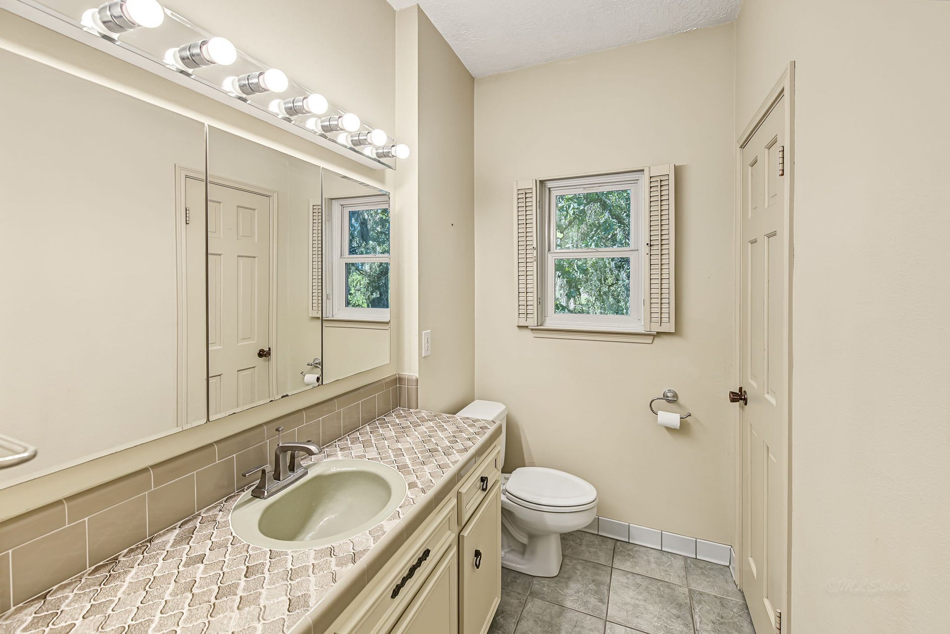 509 Brook Hollow Drive, Conroe, TX 77385 509 Brook Hollow Drive, Conroe, TX 77385