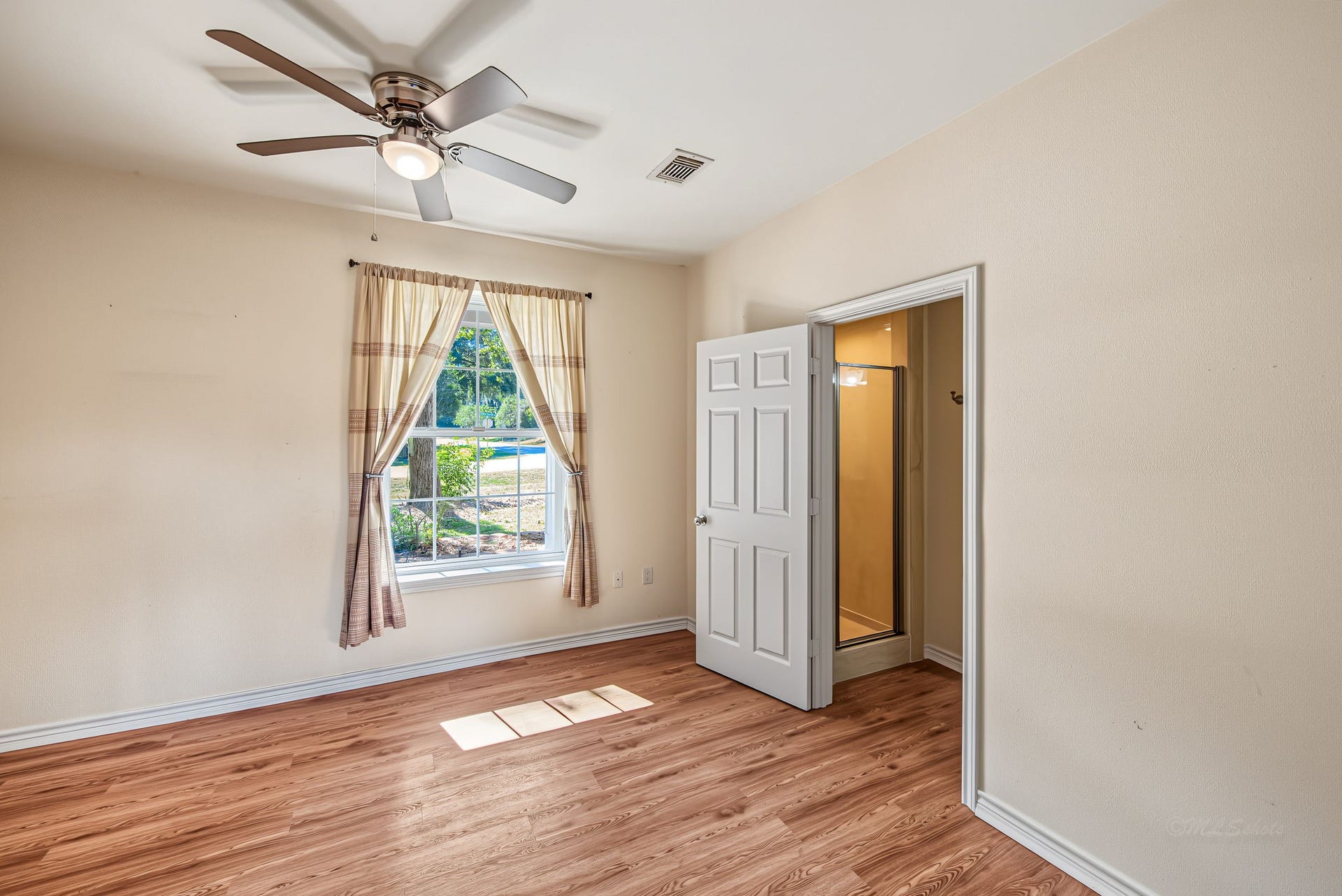 509 Brook Hollow Drive, Conroe, TX 77385 509 Brook Hollow Drive, Conroe, TX 77385