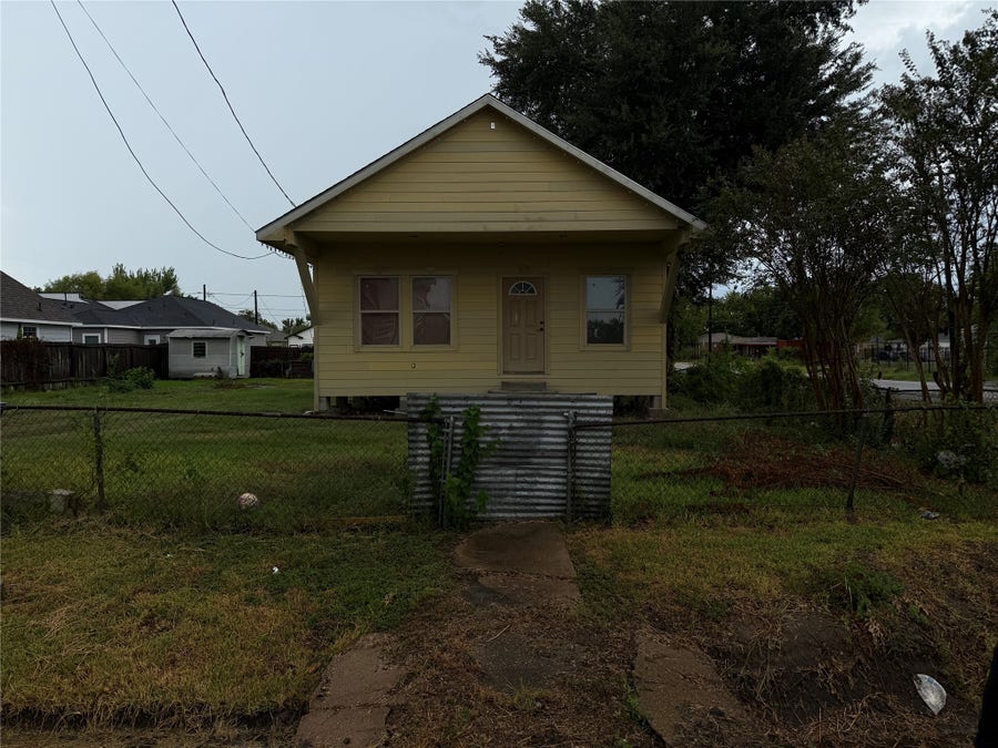Property photo for 7999 Kenton Street, Houston, TX