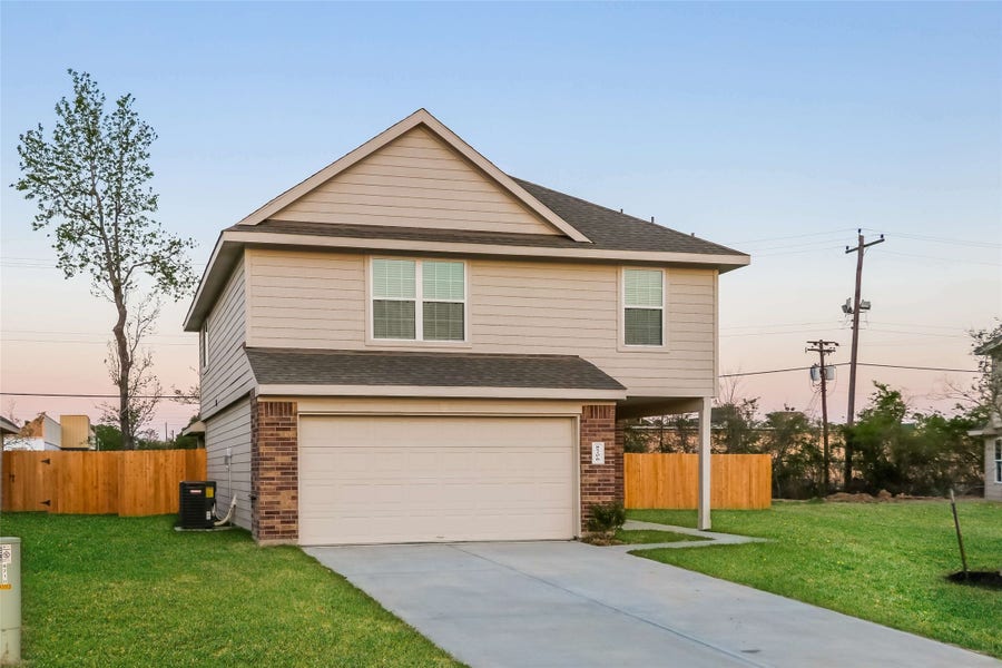 Property photo for 8706 Lar-Ree Oaks Circle, Houston, TX