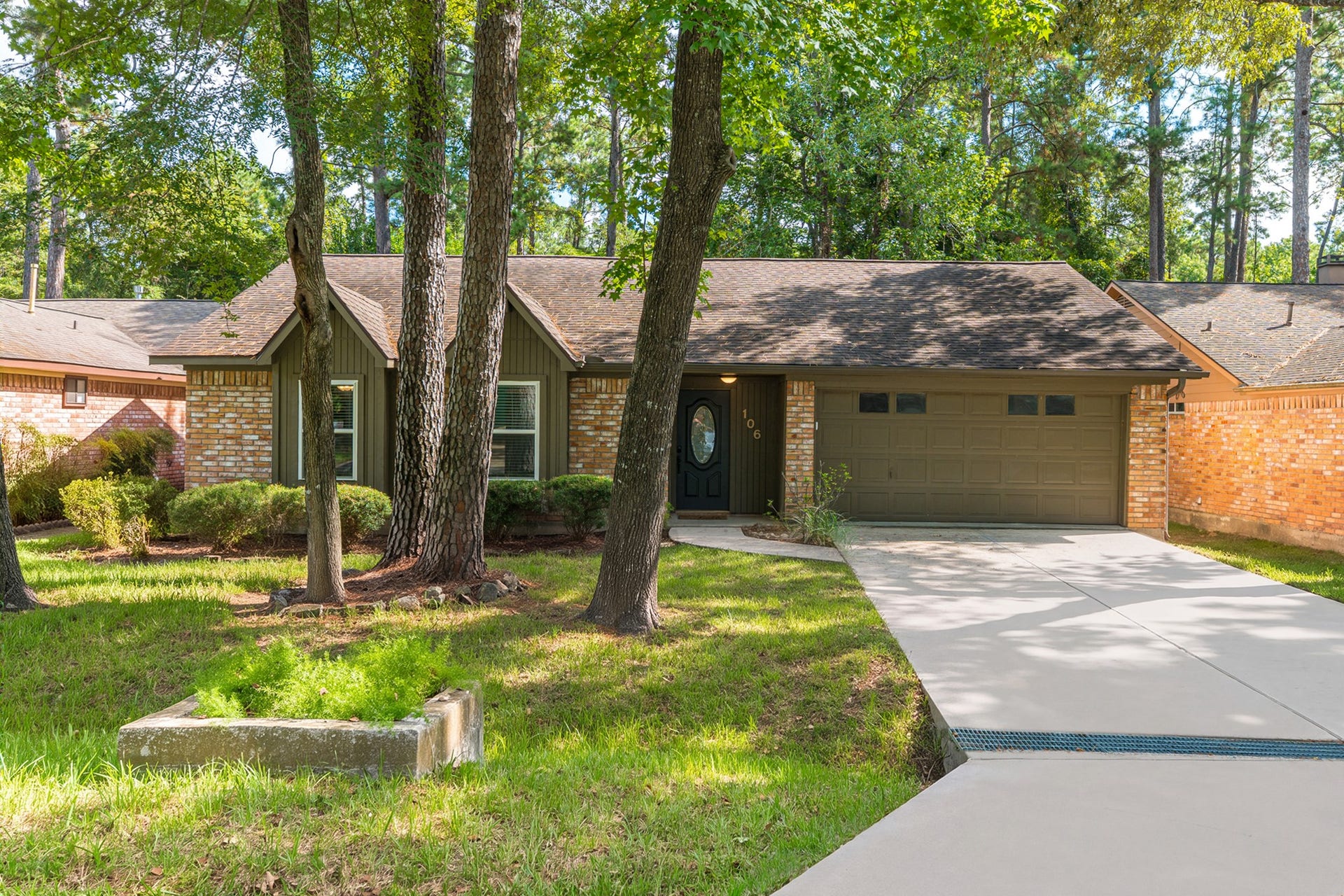 106 N Woodstock Circle Drive, The Woodlands, TX 77381 106 N Woodstock Circle Drive, The Woodlands, TX 77381