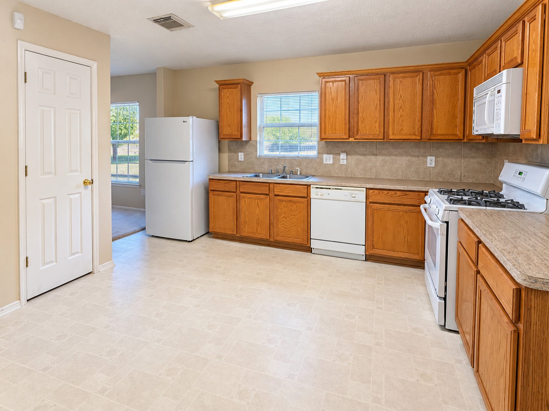 15607 Barber Grove Lane, Houston, TX 77095