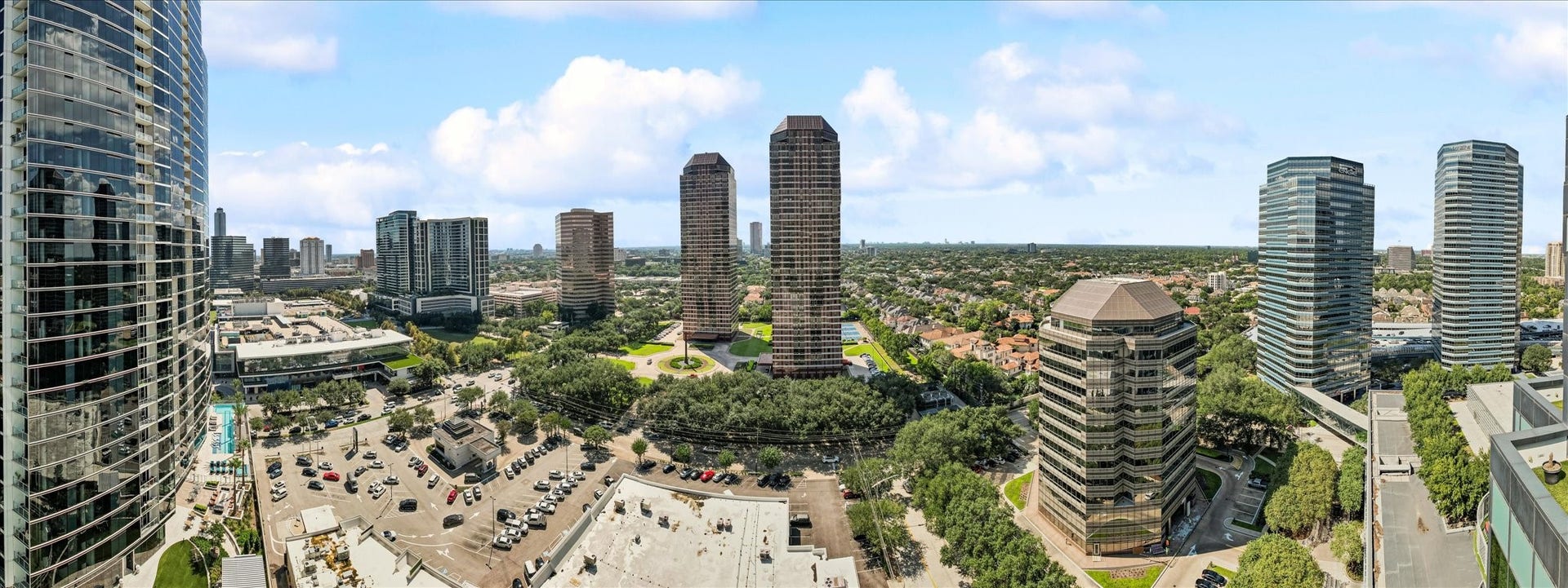1600 Post Oak Boulevard, #1903, Houston, TX 77056 Panoramic View from the 450+ sqft Balcony