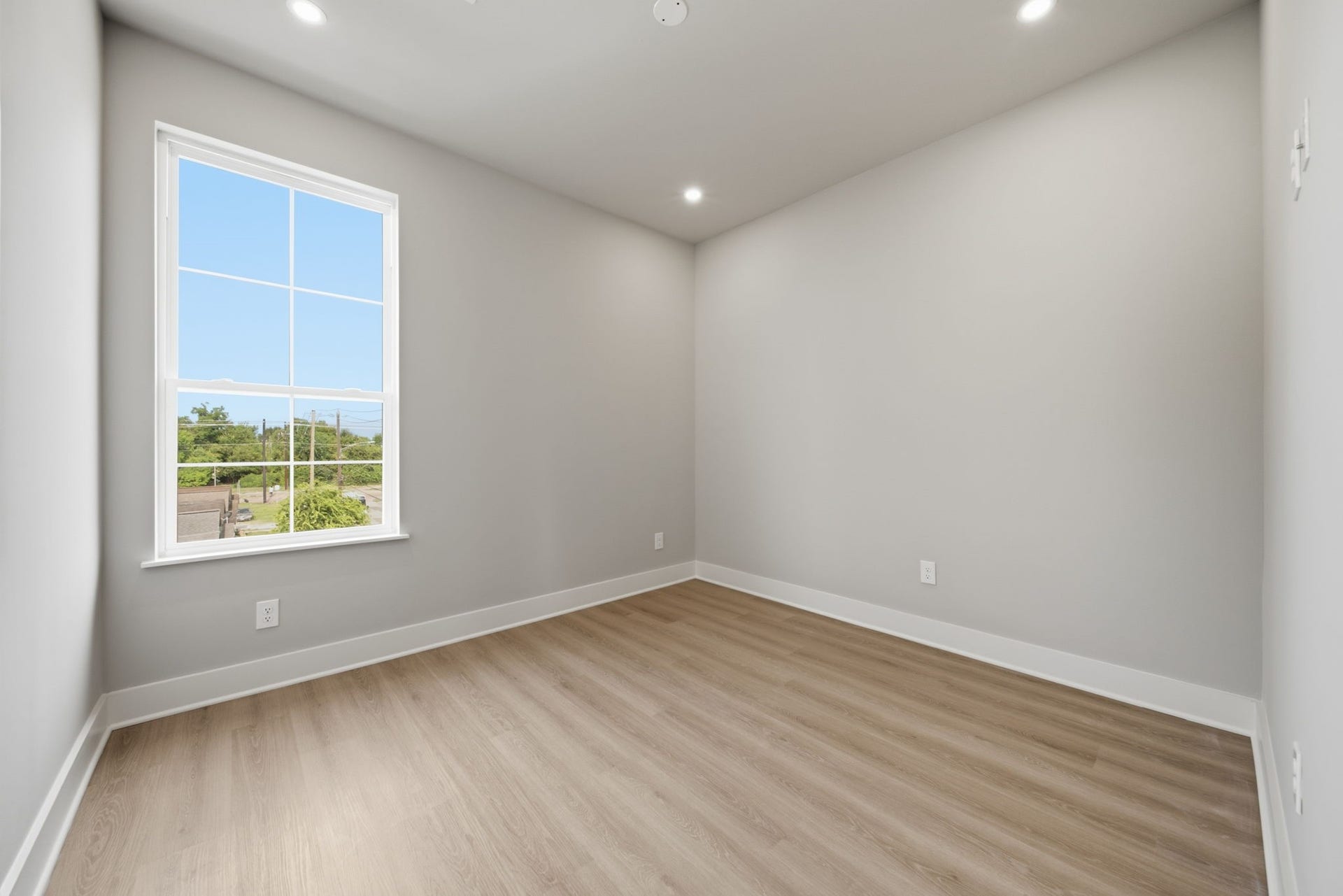 Secondary bedroom located ont he third floor