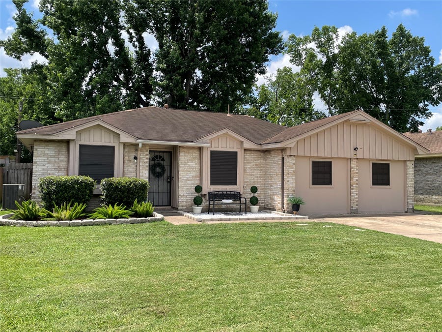 Property photo for 614 Branding Iron Lane, Houston, TX