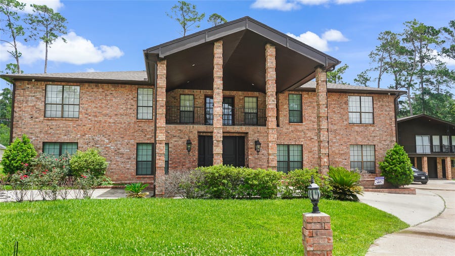 Property photo for 14464 Charred Oaks Drive, Willis, TX