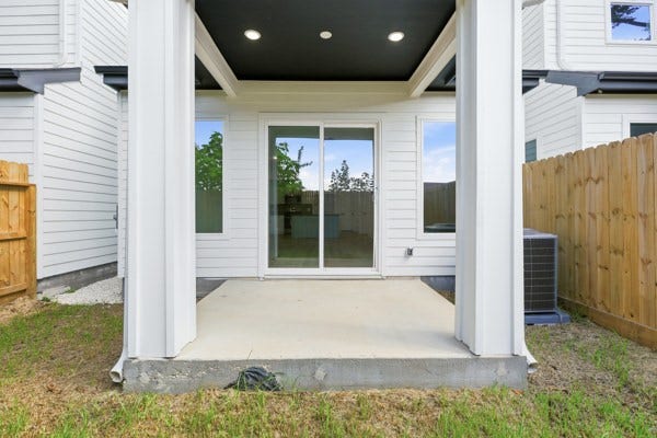 108 Luetta Street, Houston, TX 77076 108 Luetta Street, Houston, TX 77076