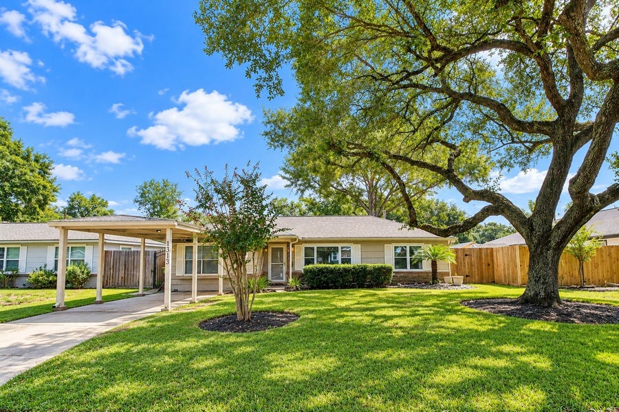 Property photo for 1313 Tobola Street, Rosenberg, TX
