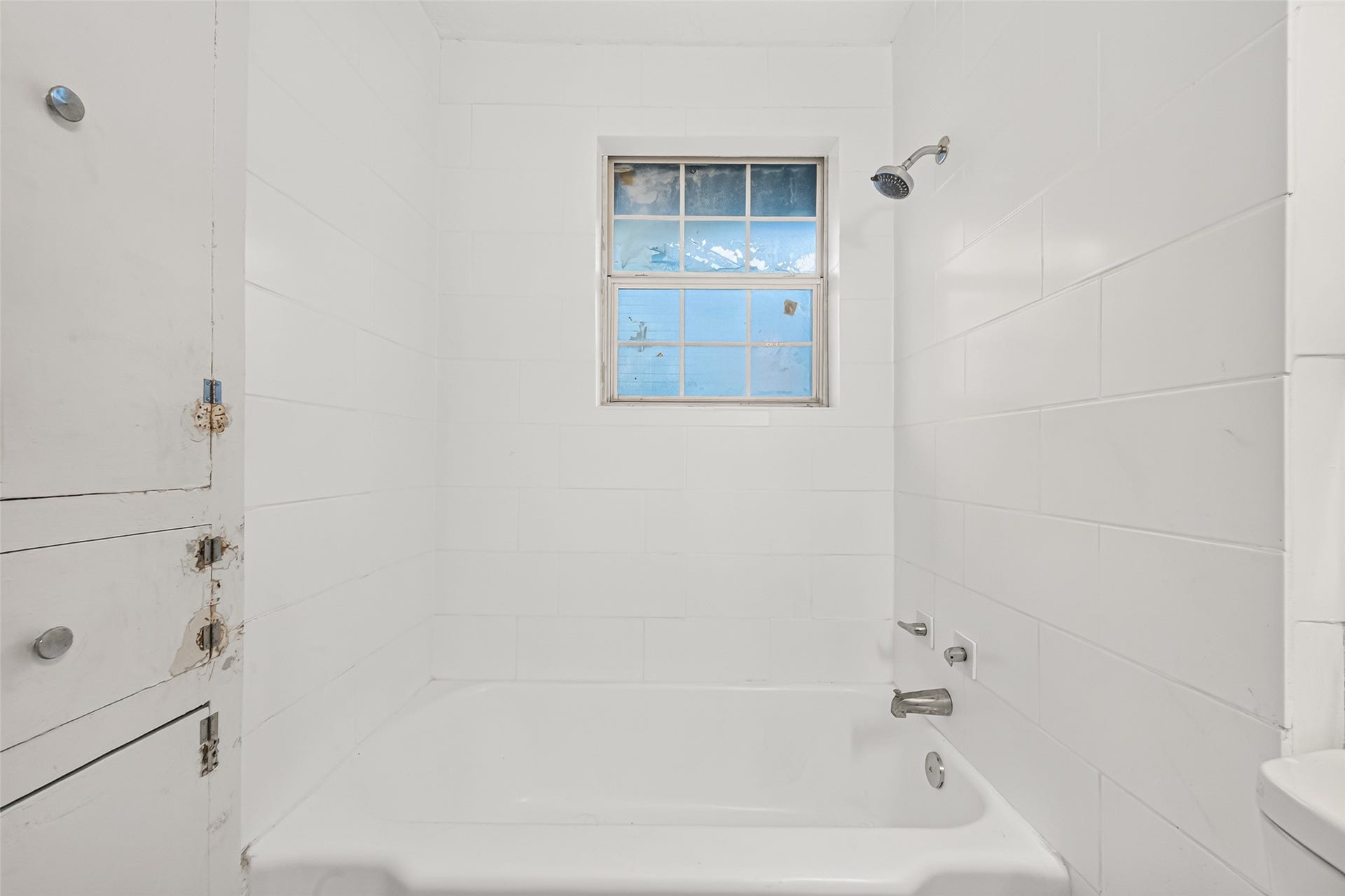 503 N Orange Street, Sweeny, TX 77480 Recent tile