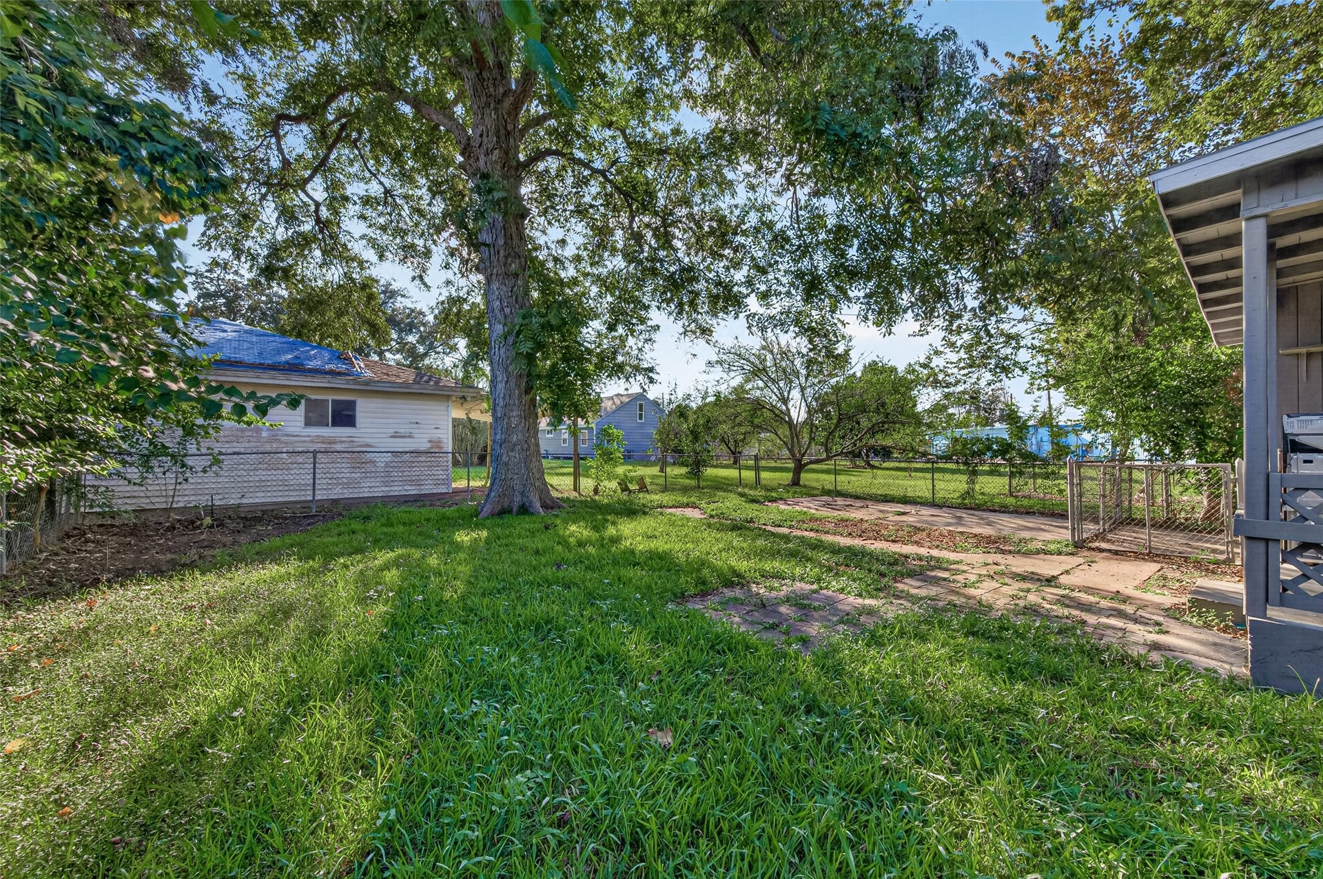 503 N Orange Street, Sweeny, TX 77480 503 N Orange Street, Sweeny, TX 77480