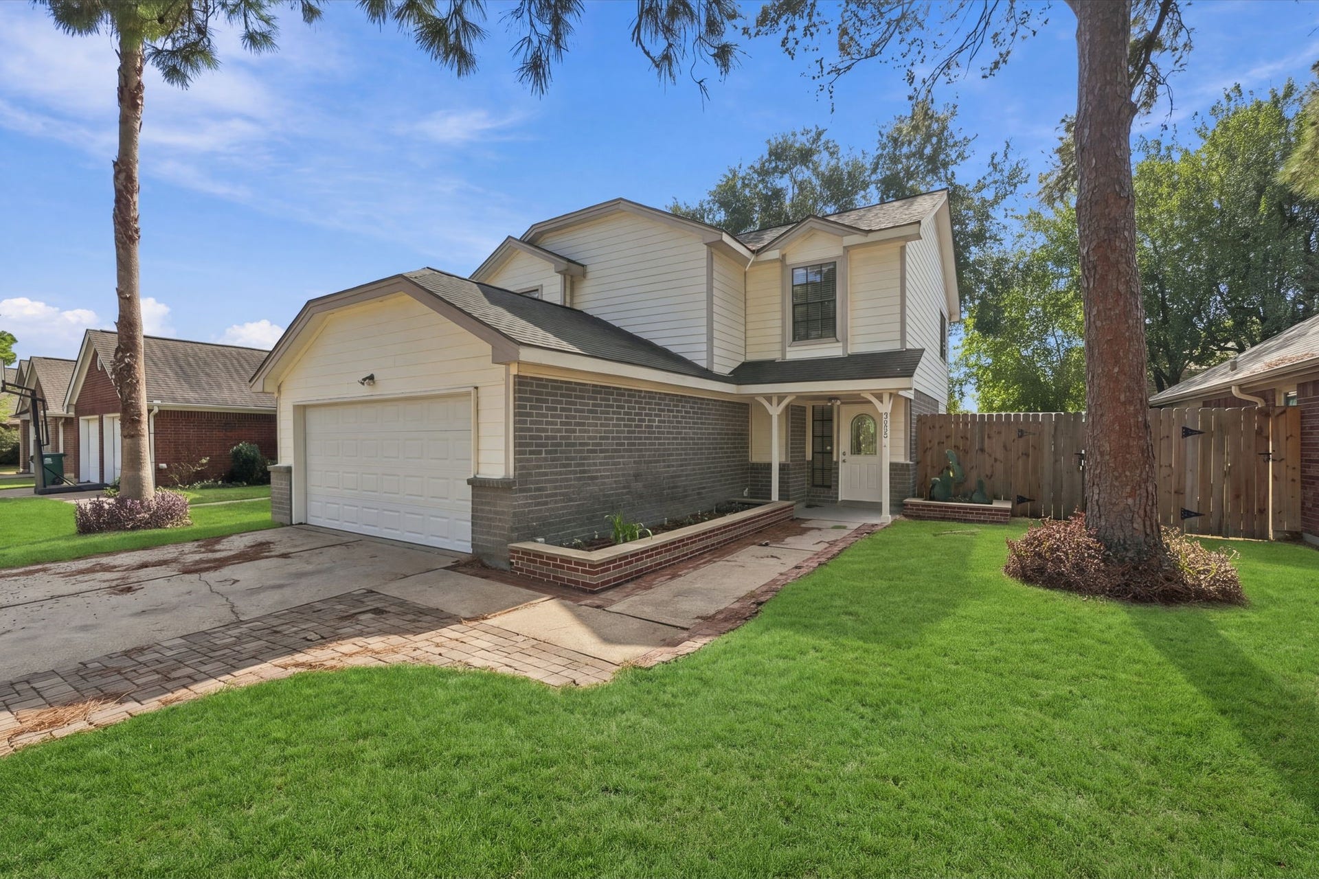 5203 E Pagewick Drive, Houston, TX 77041
