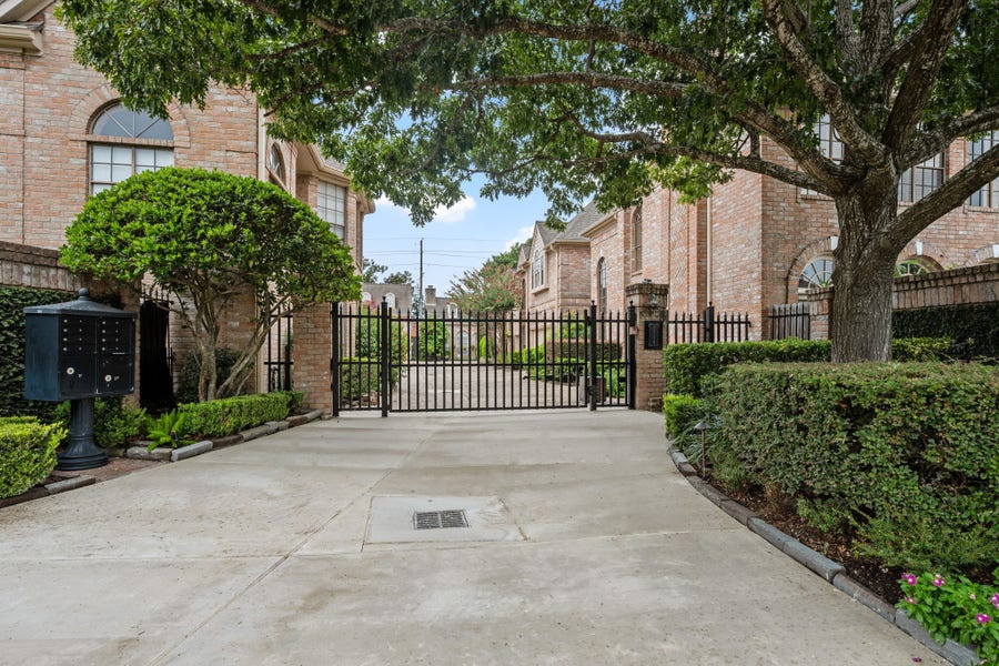 Property photo for 2514 Potomac Drive, #B, Houston, TX