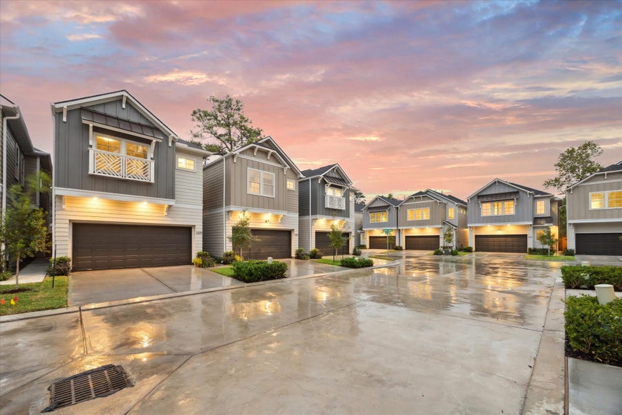 Property photo for 5206 Amber Sunrise Drive, Houston, TX