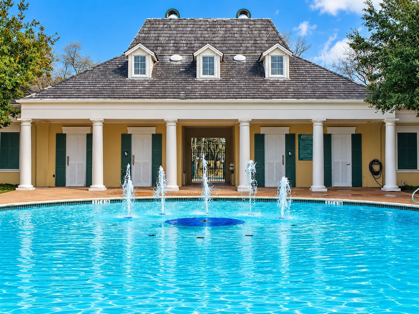 11415 English Rose Trail, Missouri City, TX 77459 Beautiful Sienna clubhouse