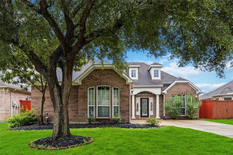 Property photo for 6642 Redberry Glen Lane, Houston, TX