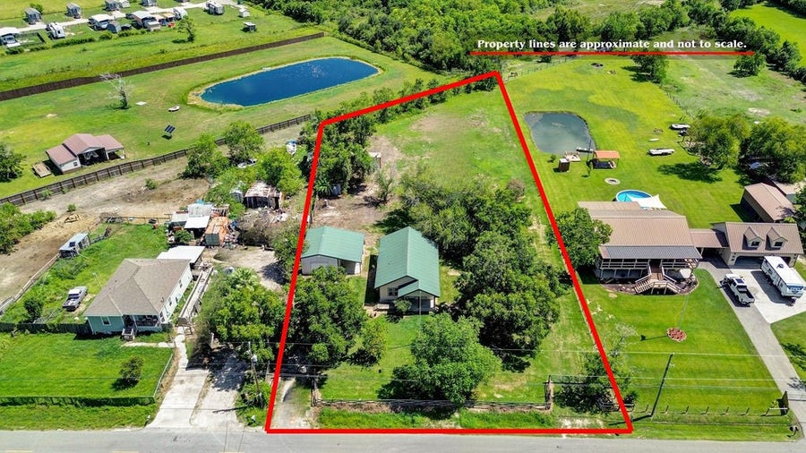 Property photo for 7223 Highland Road, Santa Fe, TX