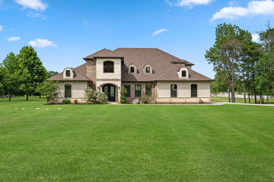 Property photo for 11815 Parkside Boulevard, Montgomery, TX