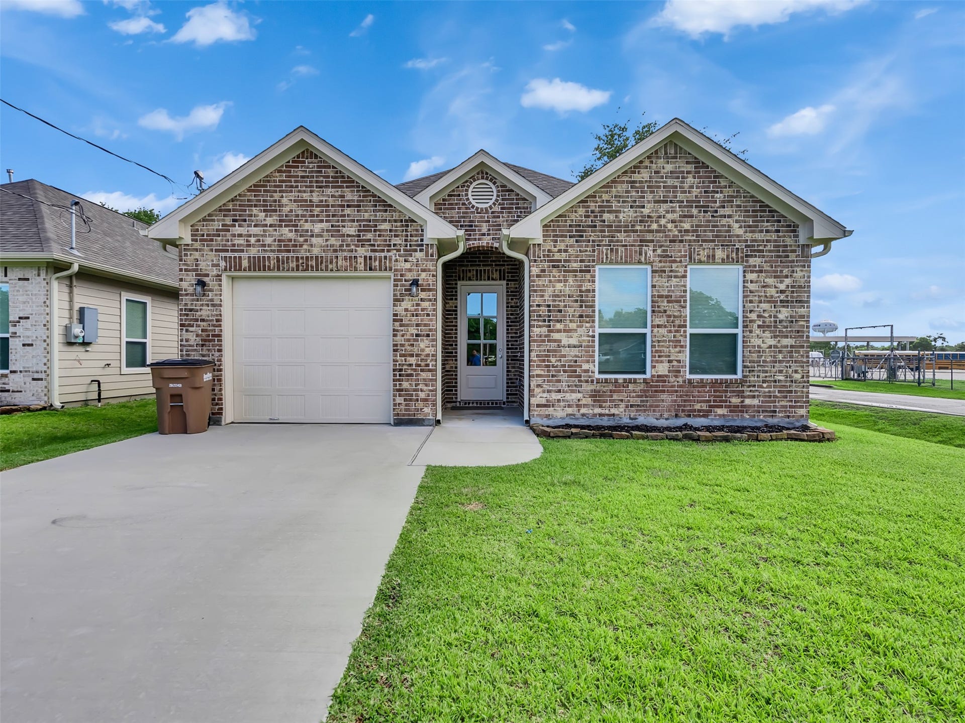 4102 Hill Avenue, Dickinson, TX 77539 4102 Hill Ave