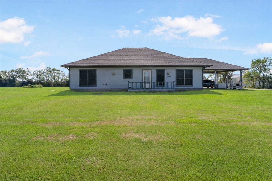 Property photo for 3805 County Road 160, Alvin, TX