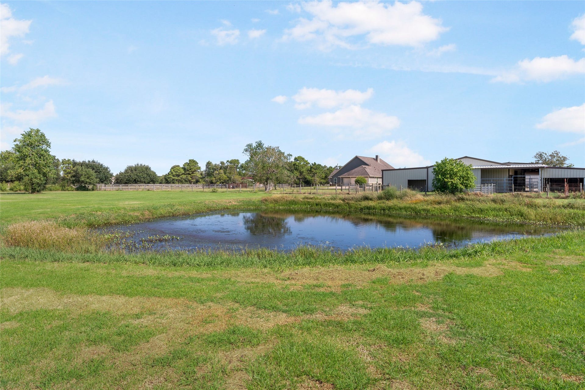 3805 County Road 160, Alvin, TX 77511