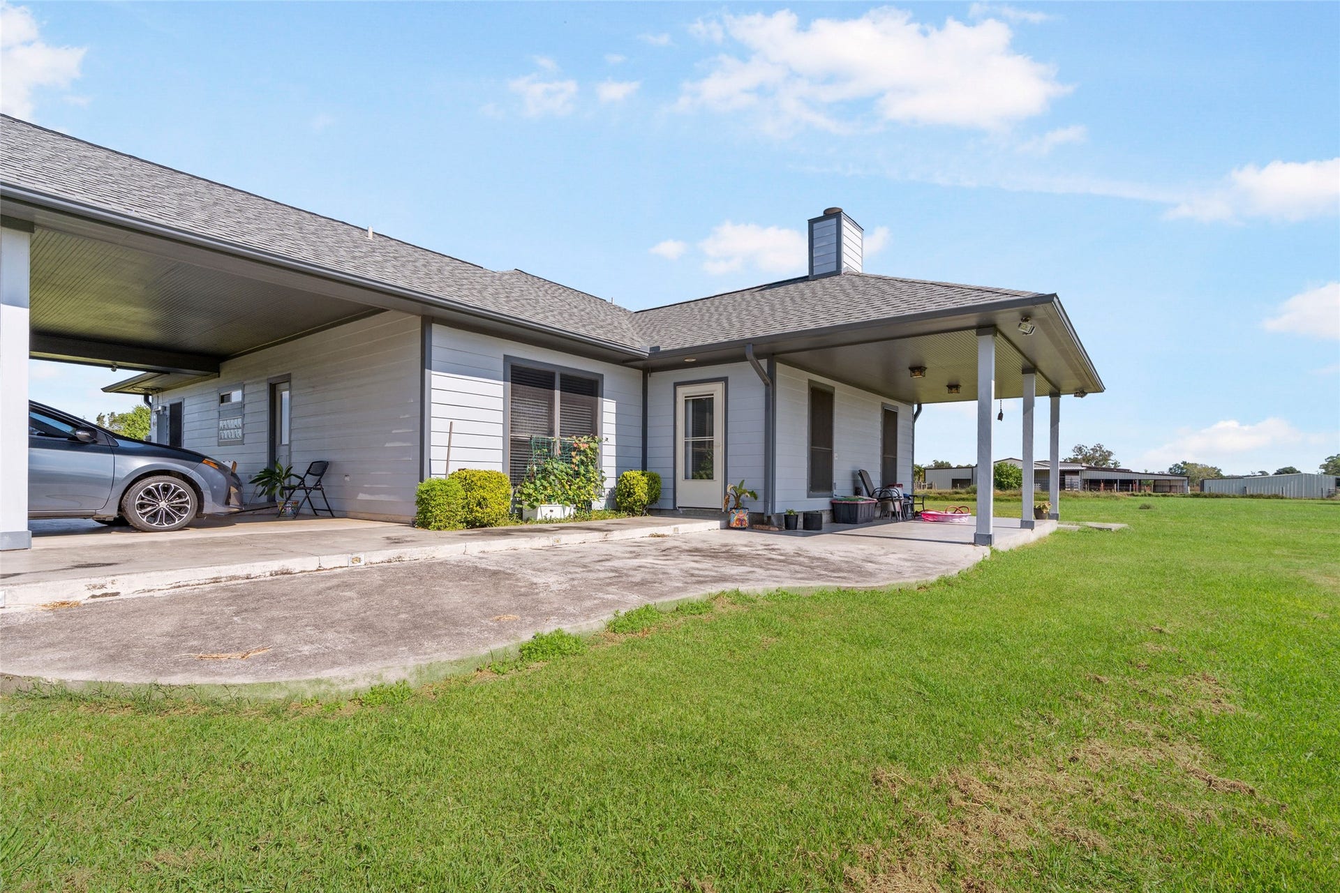 3805 County Road 160, Alvin, TX 77511