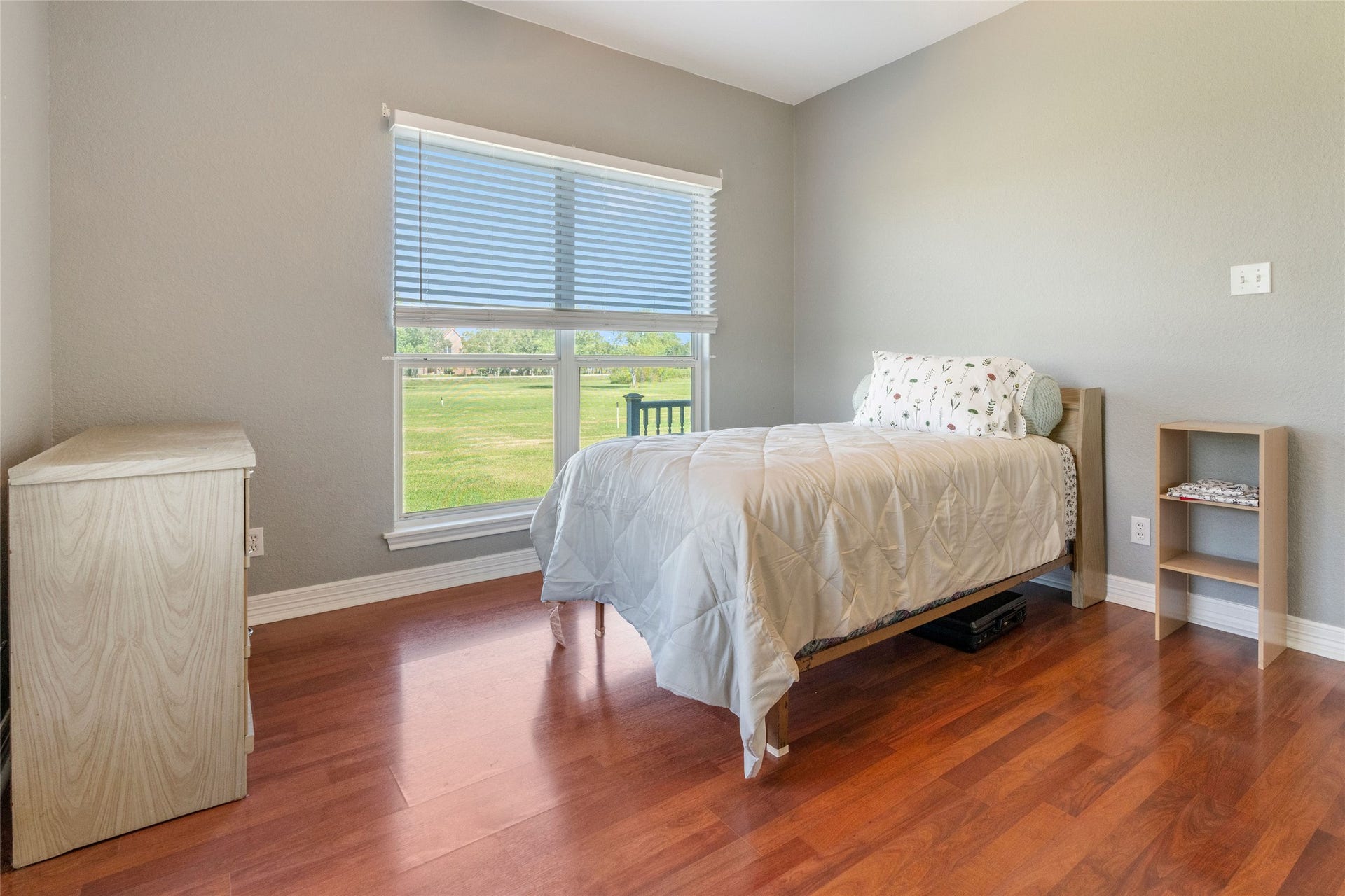 3805 County Road 160, Alvin, TX 77511