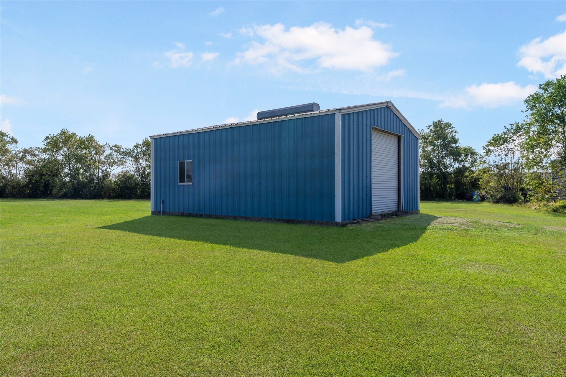 3805 County Road 160, Alvin, TX 77511