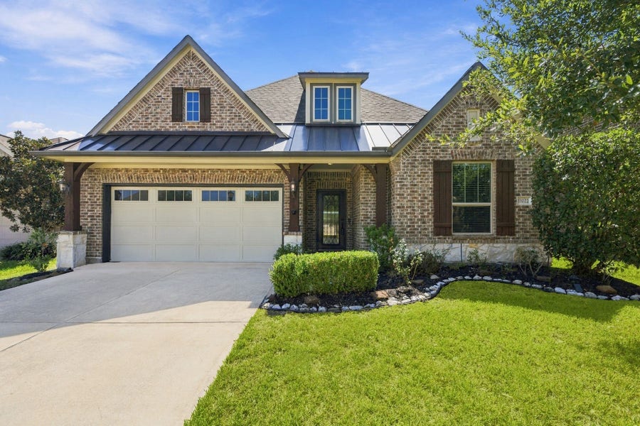 Property photo for 11022 Sarah Bluff Lane, Cypress, TX