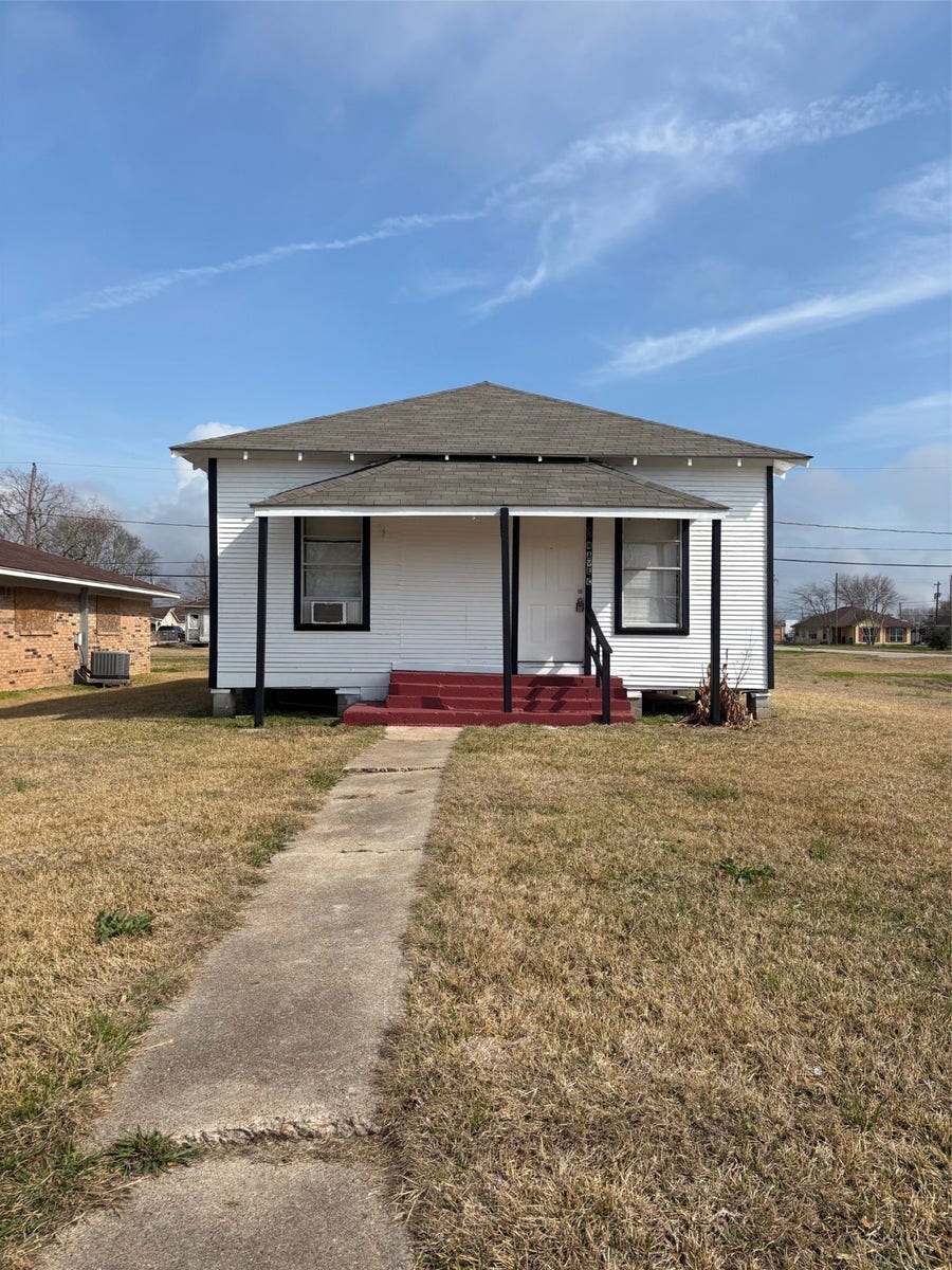 Property photo for 2 N Avenue C, Freeport, TX