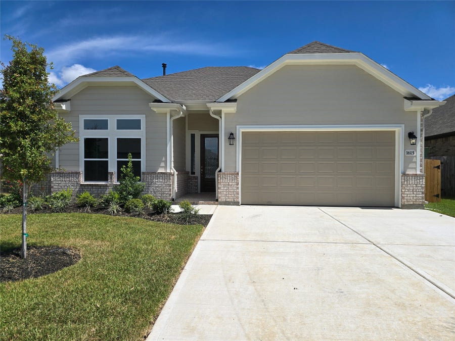 Property photo for 1615 Friendship Park Circle, Seabrook, TX