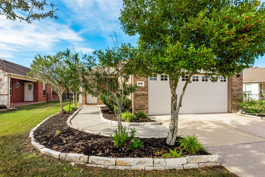 Property photo for 614 Shoreside Drive, Richmond, TX