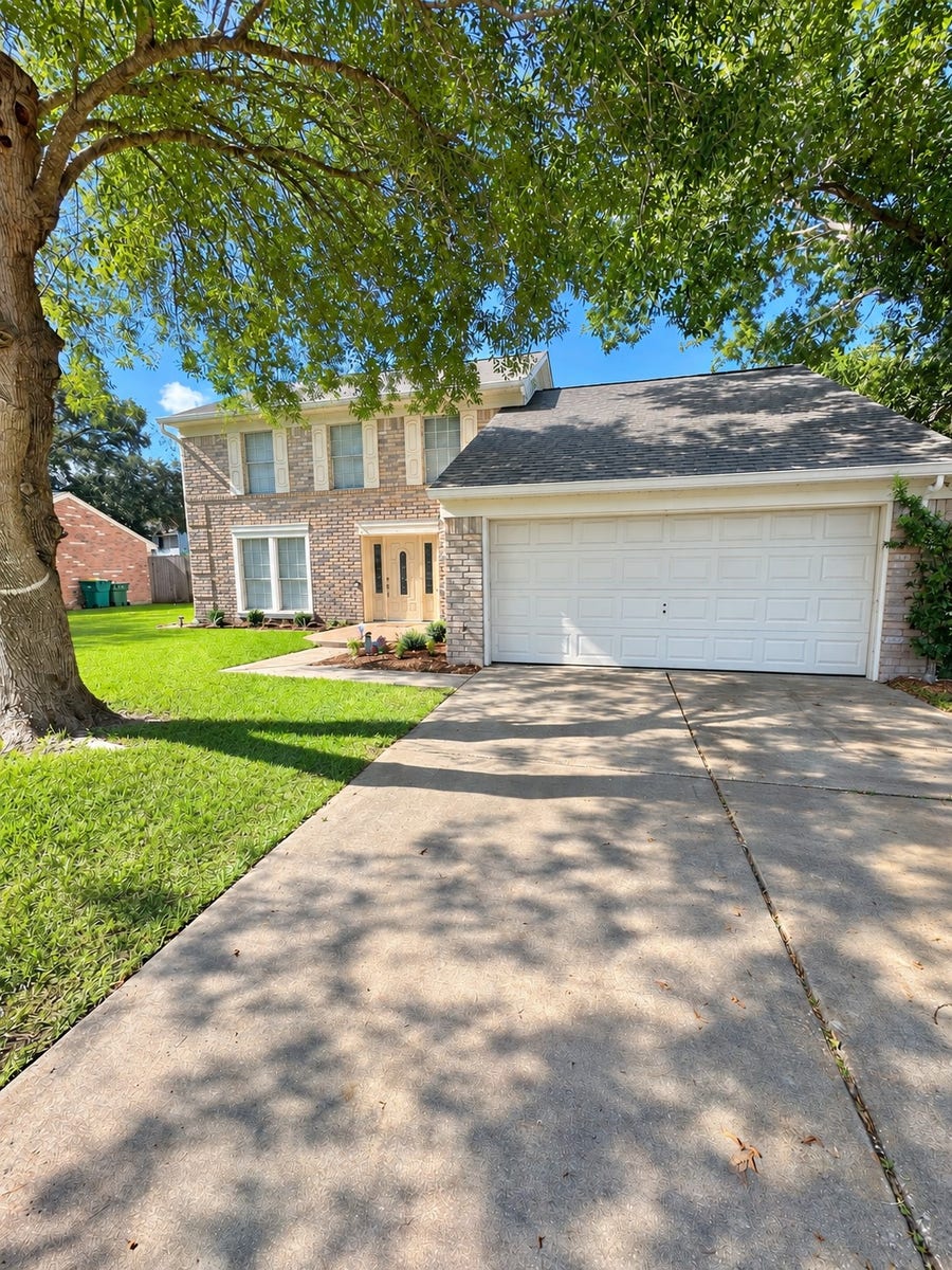 Property photo for 2322 Colleen Drive Drive, Pearland, TX