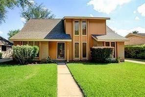 Property photo for 2907 Colonial Drive, Sugar Land, TX