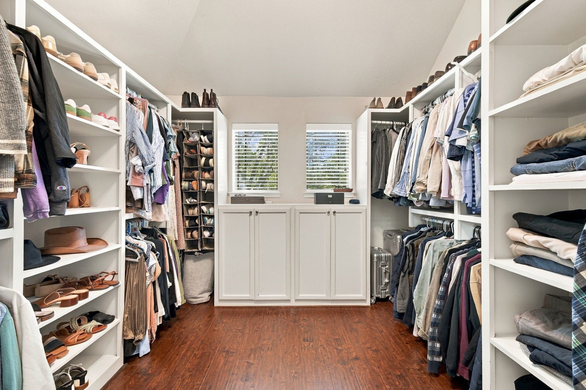 26037 Kings Mill Crest Drive, Kingwood, TX 77339 Large Primary Closet